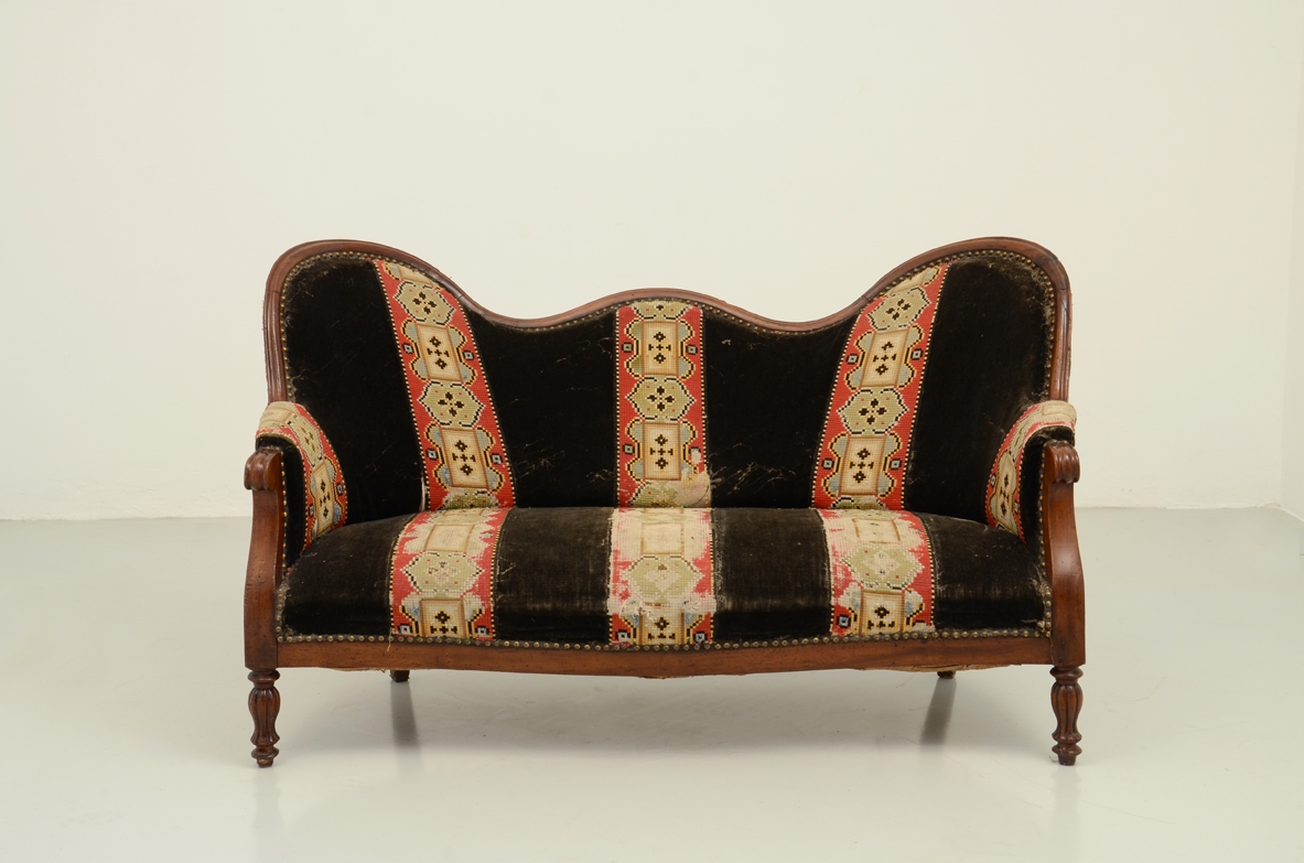 Three seats 1850's North Italian Sofa with his original fabric on front and a stunning modernist fabric on his back.