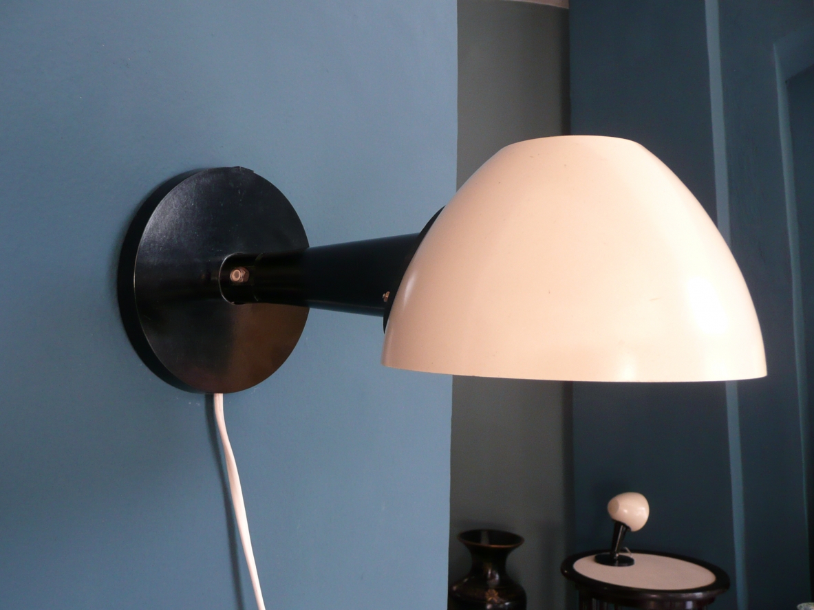 Vintage lighting light lamp restoration shop Milan