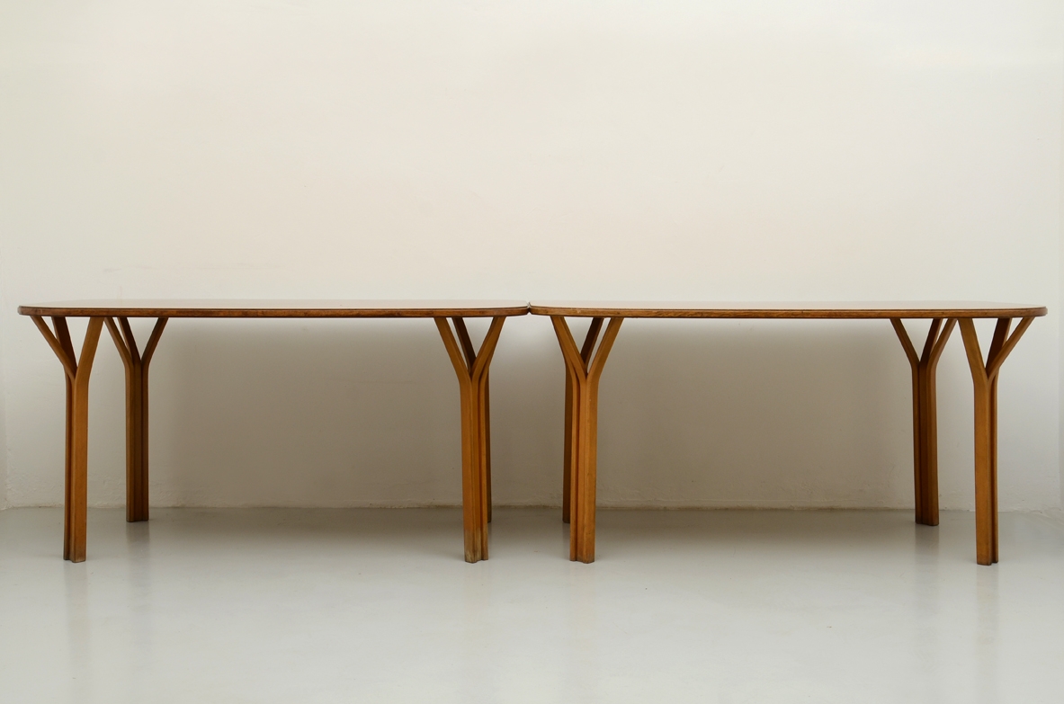 Vittorio Gregotti e Ludovico Meneghetti, pair of tables in oak, 1967.