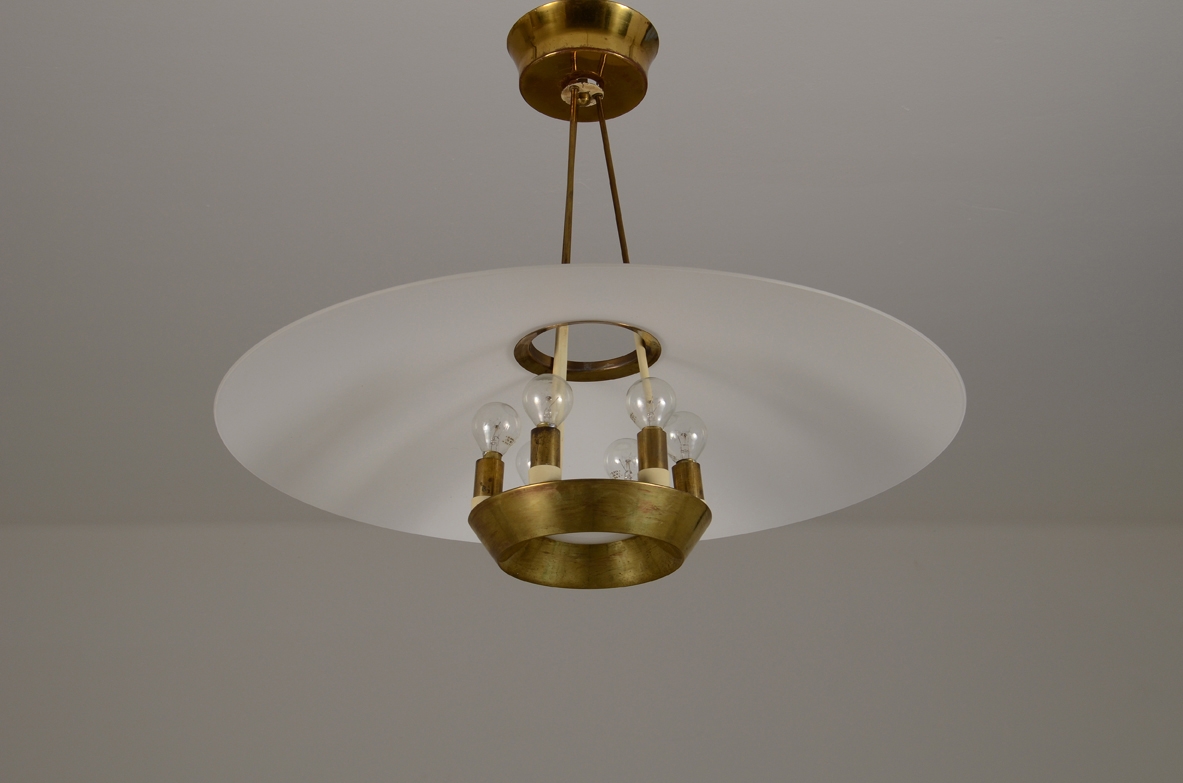Arredoluce, ceiling lamp with a curved glass shade, 1940.