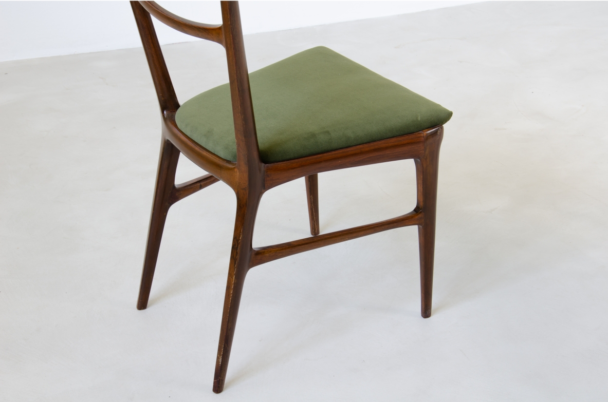 Carlo Rava, raffinato gruppo di 6 sedie in palissandro con schienale a giorno e seduta in tessuto verde, 1950ca.