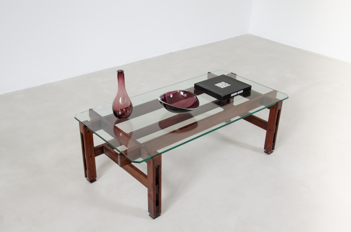 Ico Parisi, low table with asymmetrical wood structure in rosewood and a thick crystal glass top. Prod. Cassina 1962.