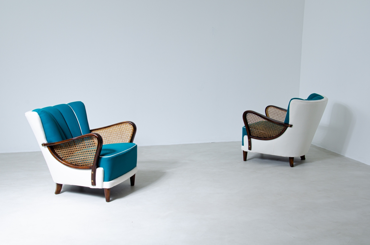 Rare pair of armchairs with armrests in wood and Vienna straw.  Italian manufacture, 1940's.  Attr. Paolo Buffa.