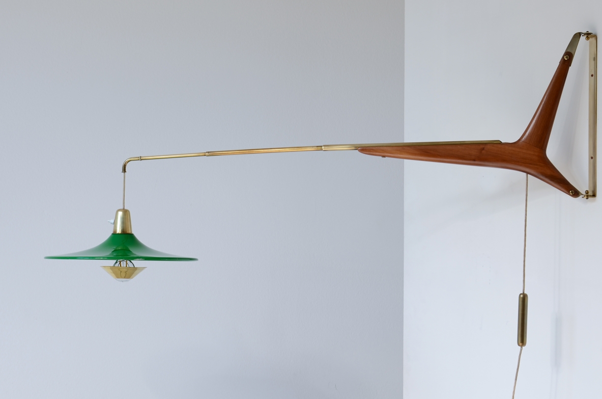 Ico Parisi lampada aplique da parete con braccio estensibile in ottone 1950ca.