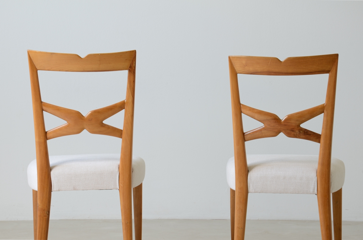 Enrico Ciuti Set of 6 elegant blond walnut chairs