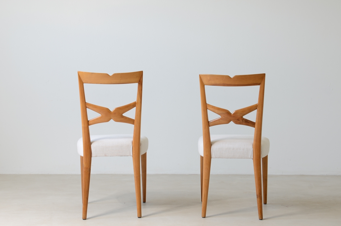 Enrico Ciuti Set of 6 elegant blond walnut chairs