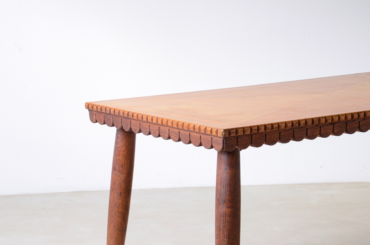 Tavolo in rovere con gambe tornite primi anni '40.