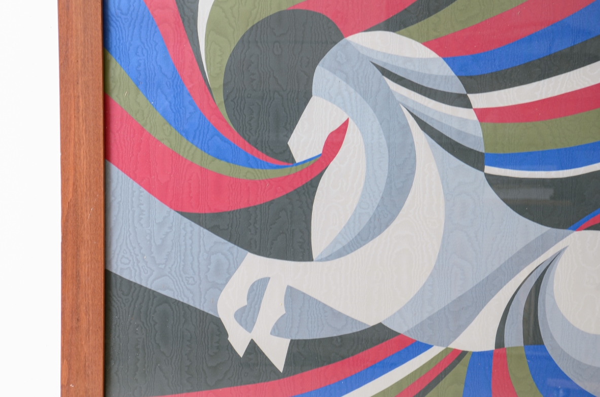 Grande serigrafia su tessuto in seta dentro cornice in legno sagomato anni 60 Grande serigrafia su tessuto in seta dentro cornice in legno sagomato anni 60