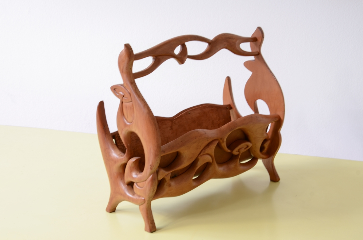 portariviste in legno di ciliegio intagliato e cuoio Liberty Art Nouveu, 1900ca