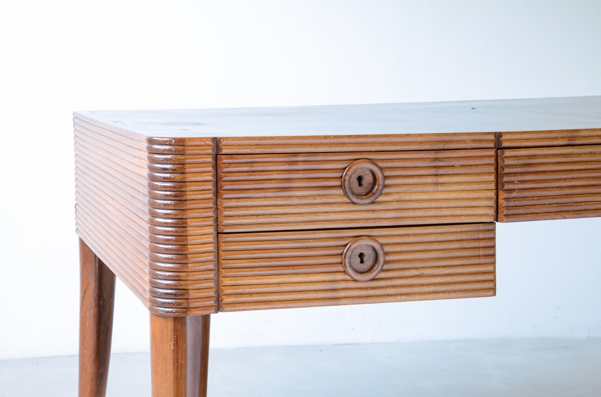 Paolo Buffa Scrivania in legno grissinato 1935ca.