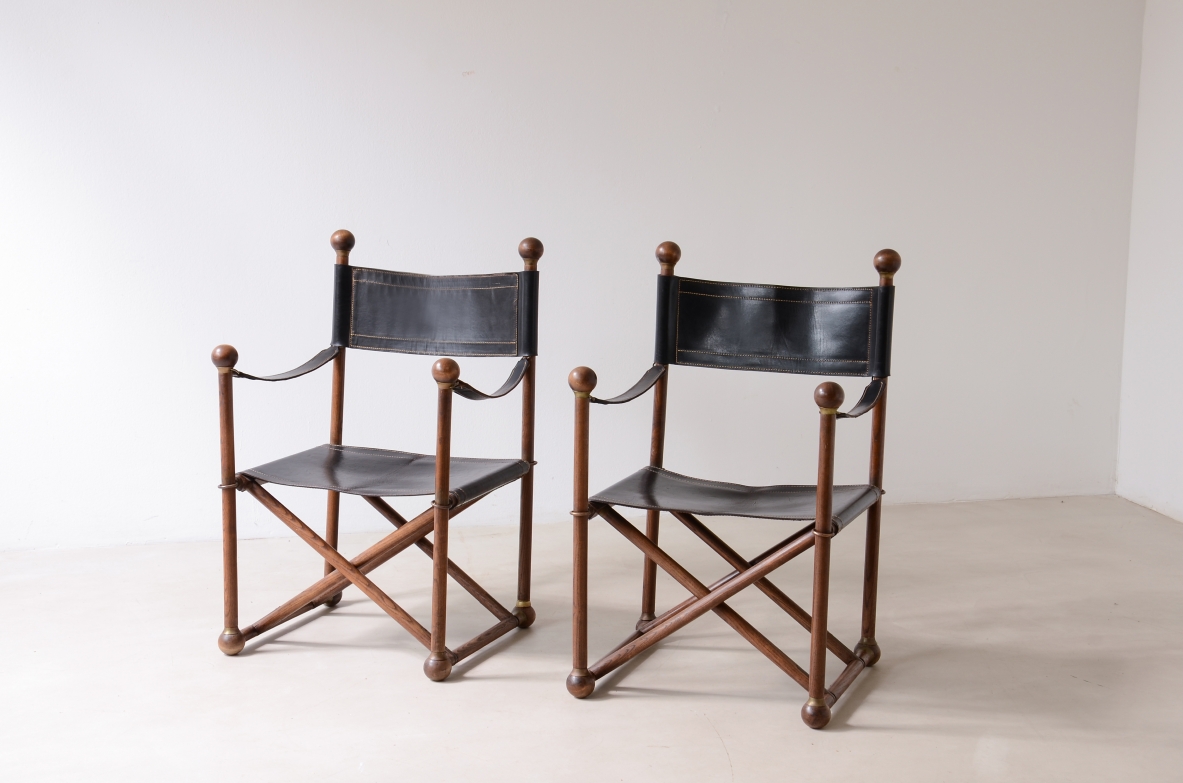 coppia di sedie pieghevoli in legno tornito Pierre Lottier per Valenti. Spagna anni 40 coppia di sedie pieghevoli in legno tornito Pierre Lottier per Valenti. Spagna anni 40
