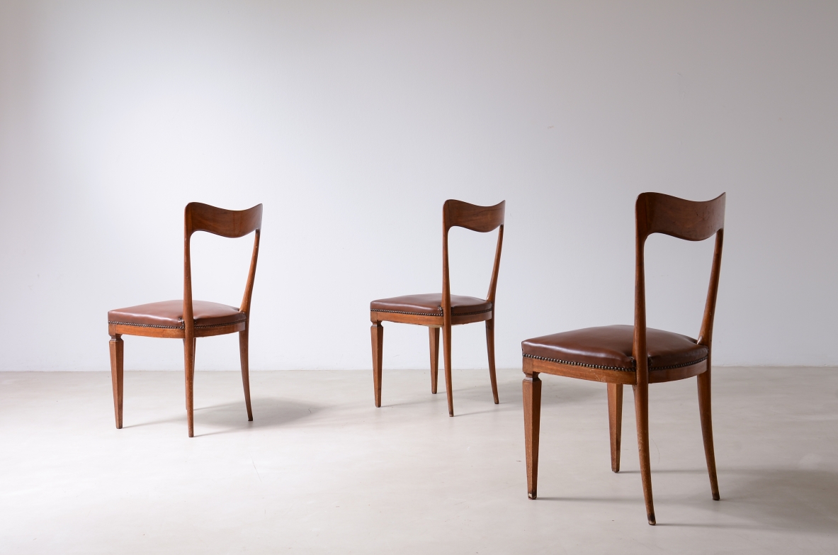Gianni Vigorelli  Set di otto sedie in legno sagomato, Manifattura italiana, 1950ca.