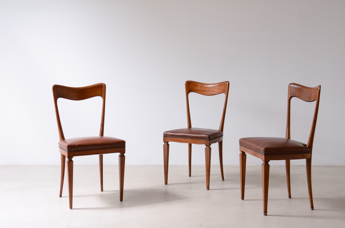 Gianni Vigorelli  Set di otto sedie in legno sagomato, Manifattura italiana, 1950ca.