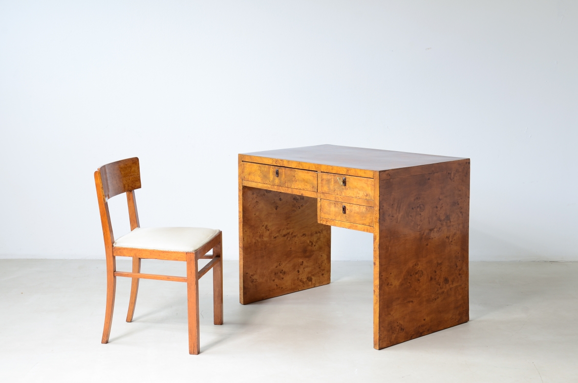 Small burl maple center desk with three drawers. Italian manufacture, circa 1930/40.