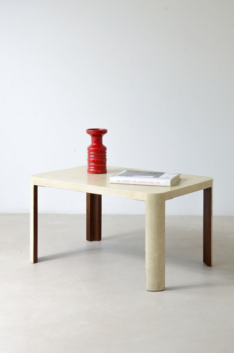 Elegant parchment-covered wooden coffee table, Italian manufacture, circa 1940.
