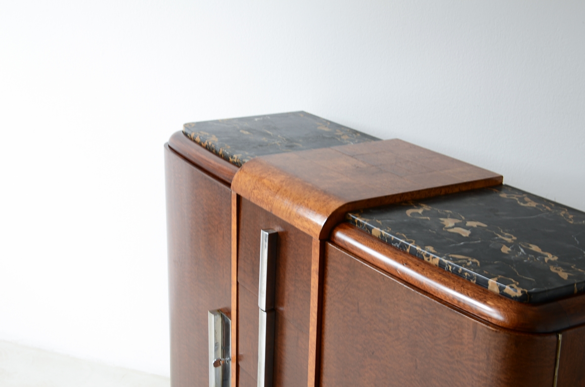 Mobile contenitore in radica  Francia Art Deco, 1925.