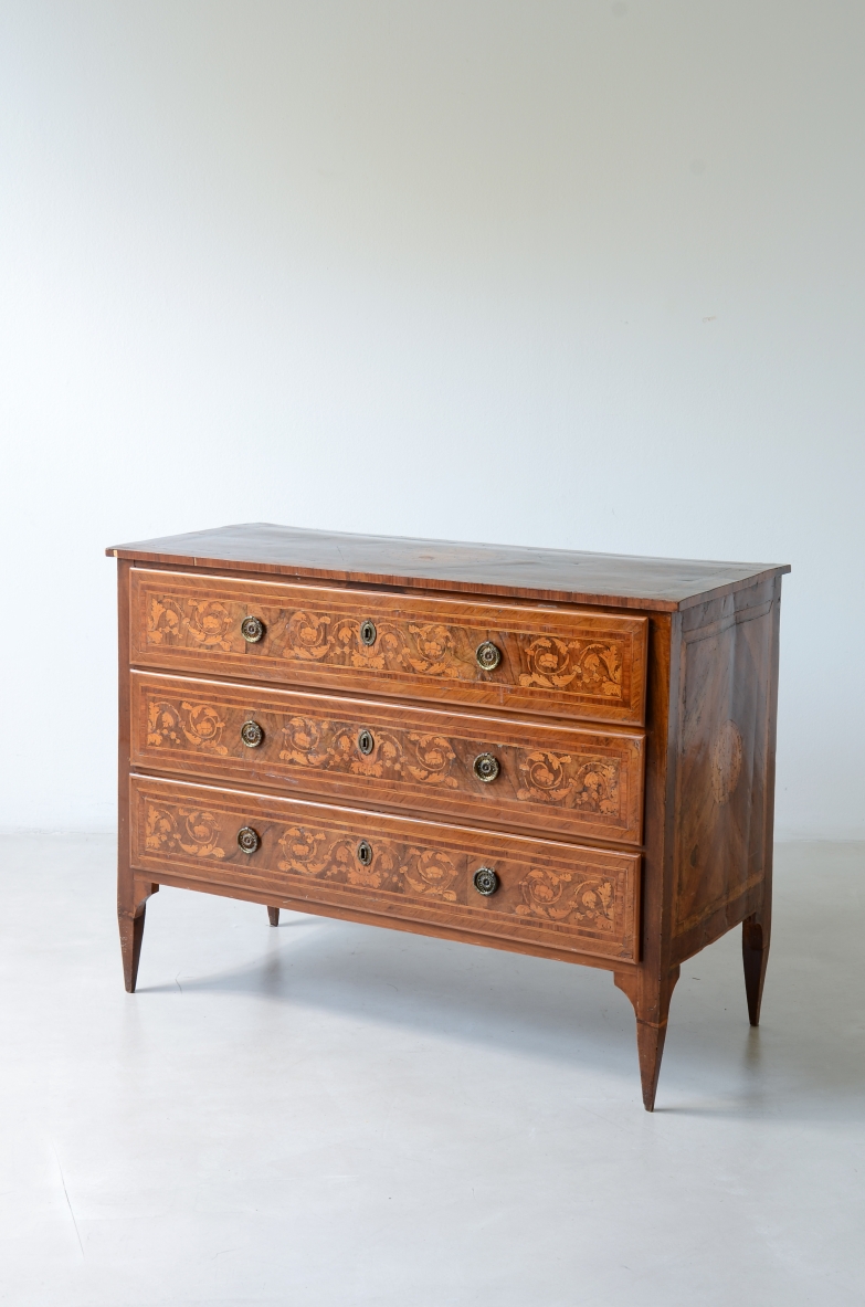 chest of drawers antique furniture italian