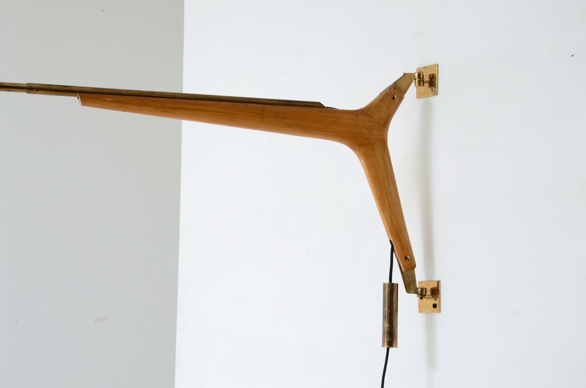 Franco Buzzi, lampada aplique da parete con braccio estensibile. Stilnovo 1950