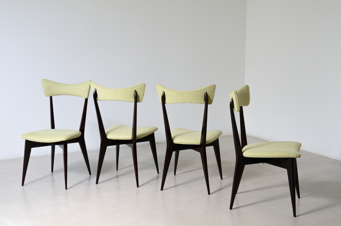 Ico Parisi, Rare set of 8 walnut chairs Manufactured by F.lli Colombo, Como, 1945 