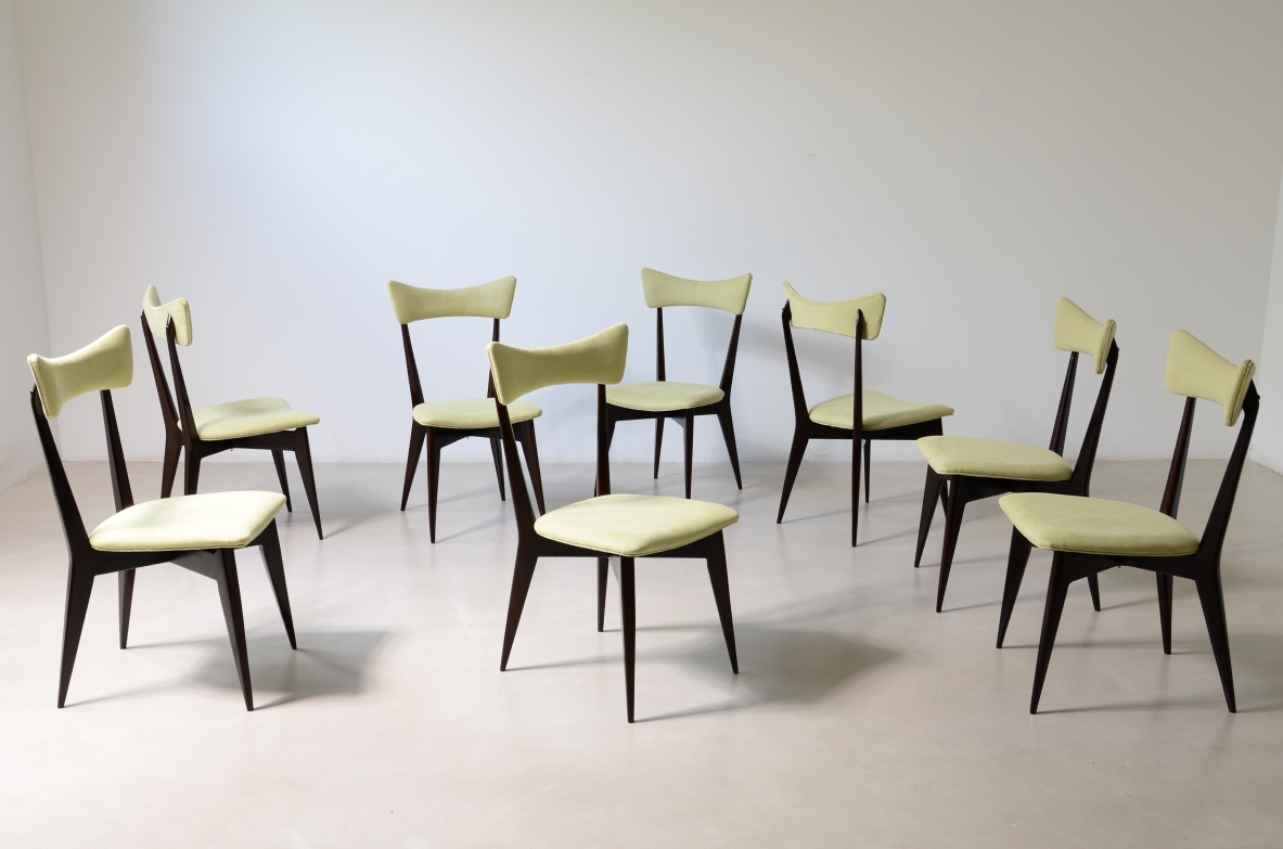 Ico Parisi, Rare set of 8 walnut chairs Manufactured by F.lli Colombo, Como, 1945 