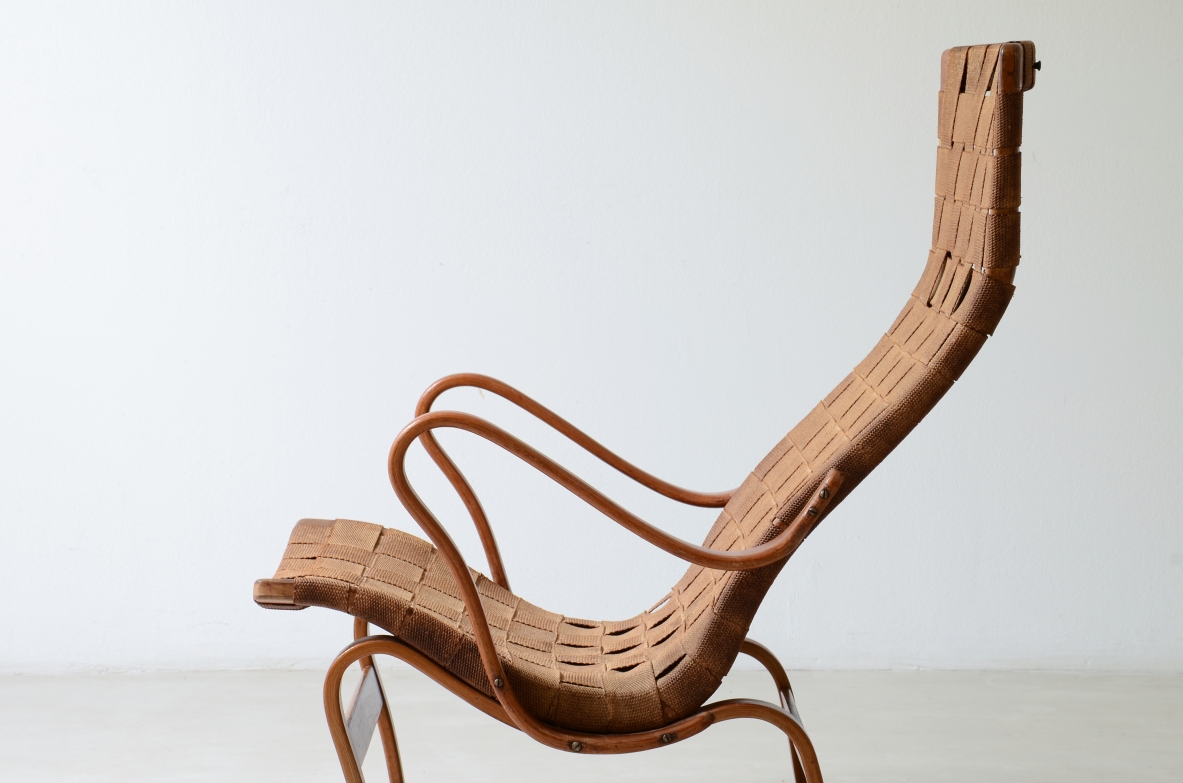 Bruno Mathsson Pernilla armchair, bent beech and woven fabric Swedish manufacture, 1944.