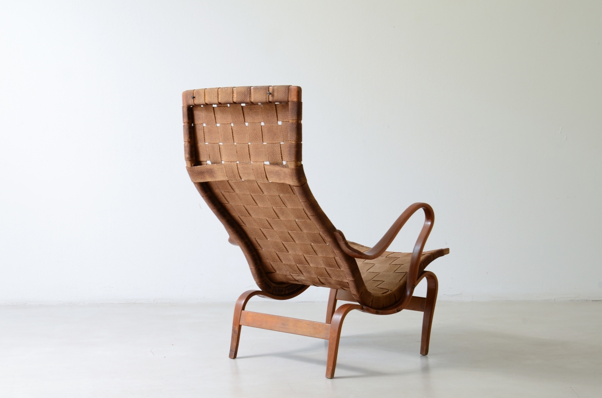 Bruno Mathsson Pernilla armchair, bent beech and woven fabric Swedish manufacture, 1944.