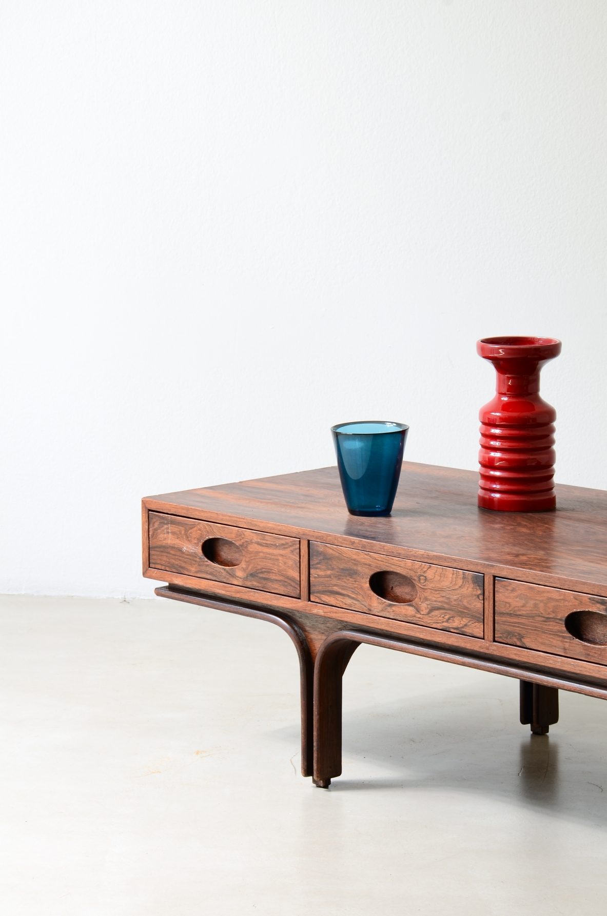 Gianfranco Frattini, Rare coffee table with four drawers. Bernini manufacture, 1957.