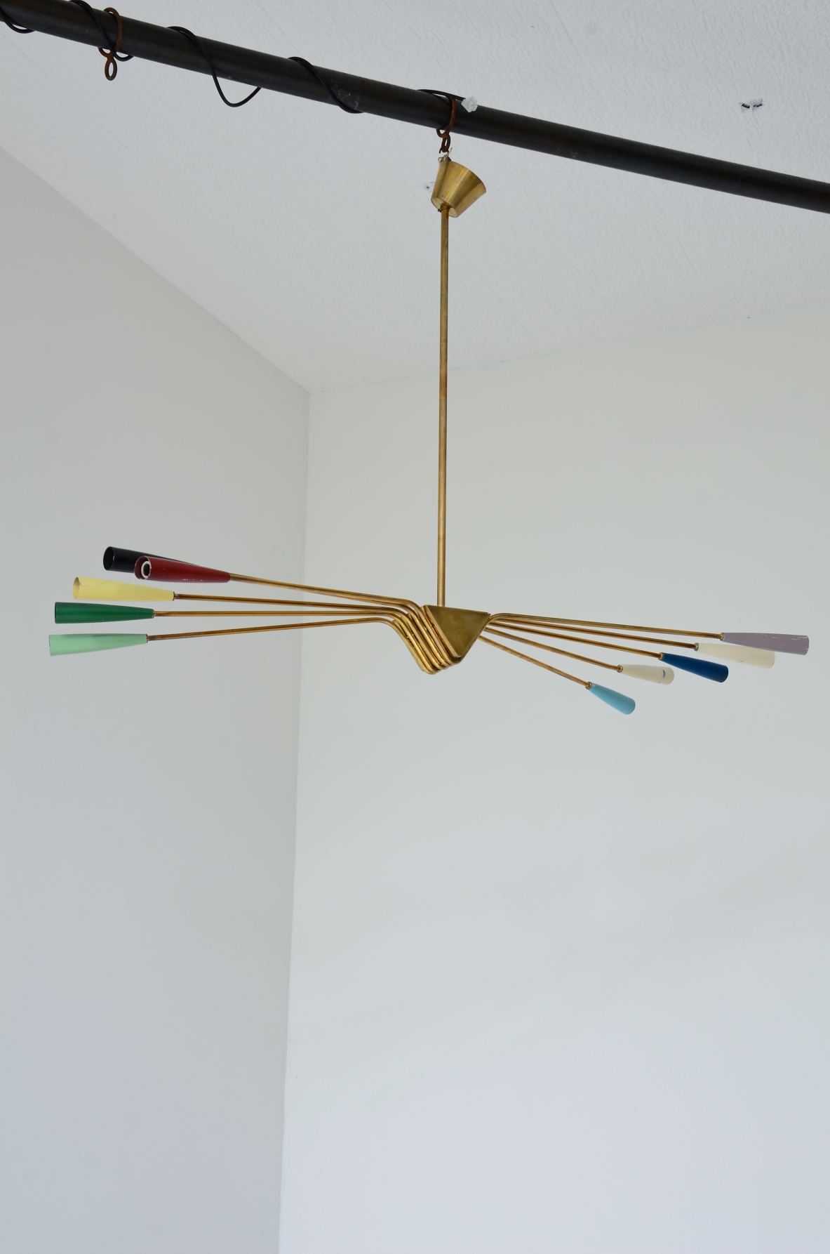 Oscar Torlasco  Grande lampadario a 10 luci. Produzione Lumi anni 50.