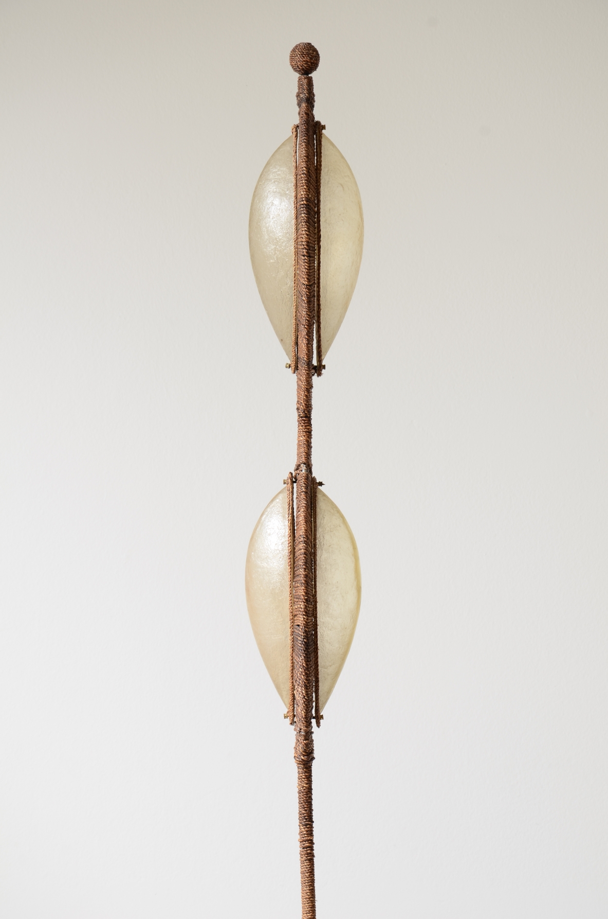 Rare rope-covered bronze floor lamp French manufacture, circa 1960s.