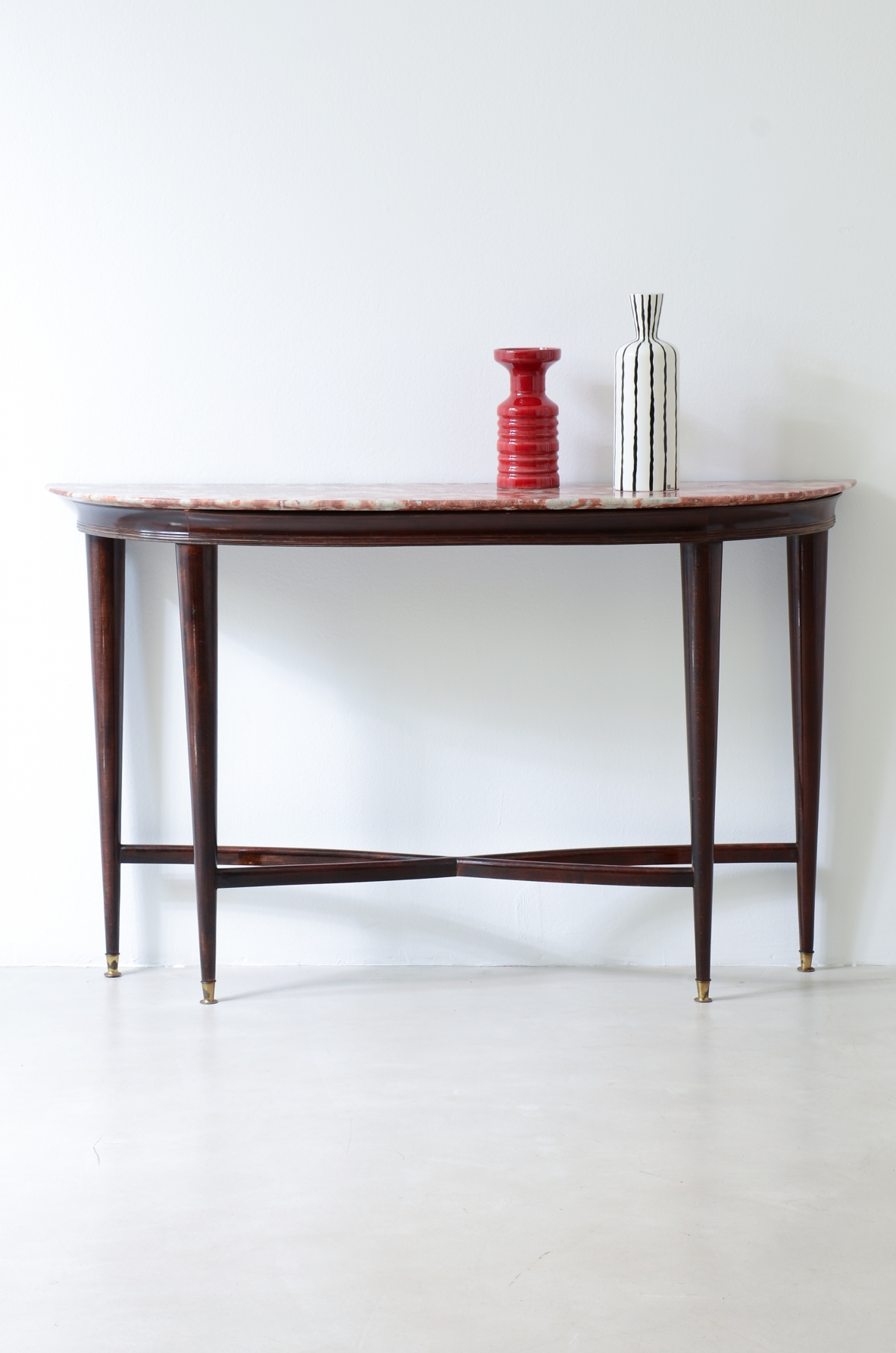 Paolo Buffa Elegant mahogany console table with marble top, 1940's