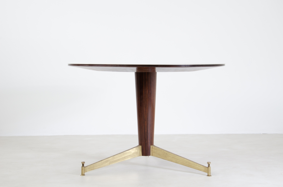 Melchiorre Bega, stunning 1950's round table in Macassar wood with a splendid bronze tripod base.