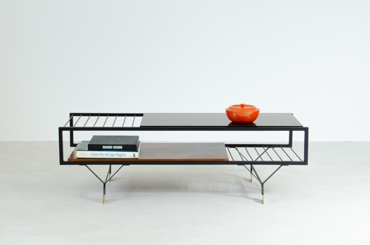 Nice Italian-made coffee table made of wood and lacquered metal, 1950s.