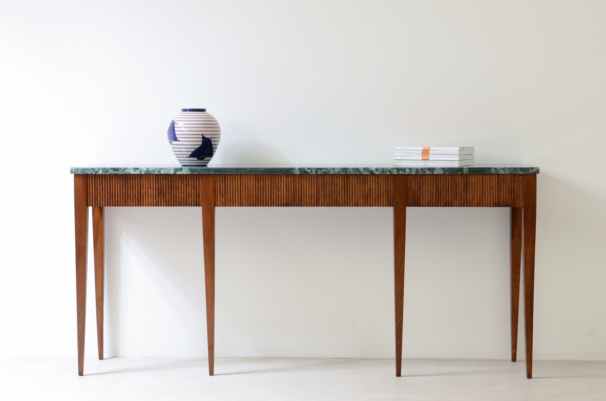 Paolo Buffa  Elegant console table in reeded Oak with a beautiful marble top.  1940's manufacturing