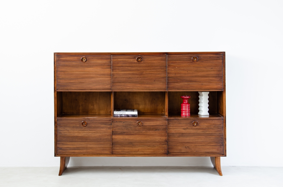 Paolo Buffa light wood cabinet with reeded front, six doors and open compartments, manufactured by Galdino Maspero, 1935.