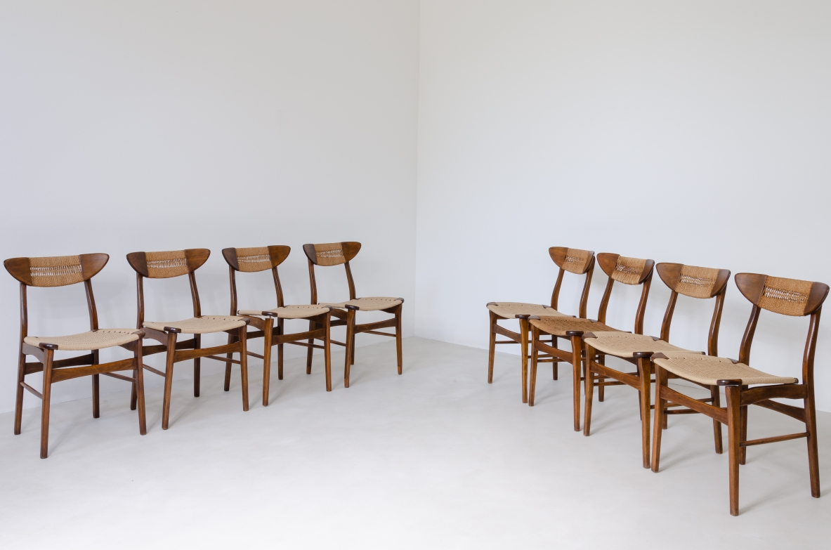 Set di 8 sedie con schienale e seduta in corda intrecciata. Paesi scandinavi, 1960ca.