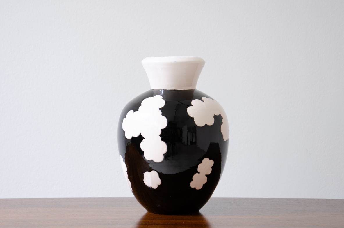Ceramiche Deruta  Vaso decorativo "Nuvole" in ceramica, anni '50.
