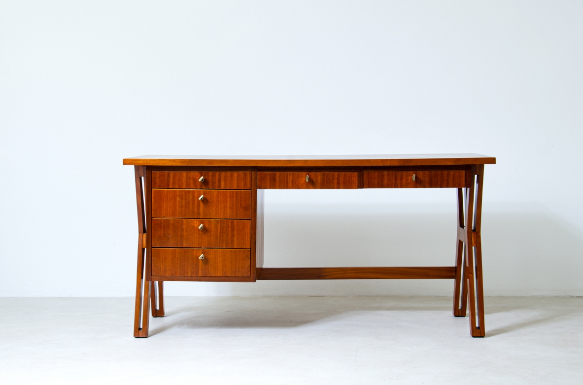 Ico Parisi. Center desk in mahogany. Italian 1960's manufacture