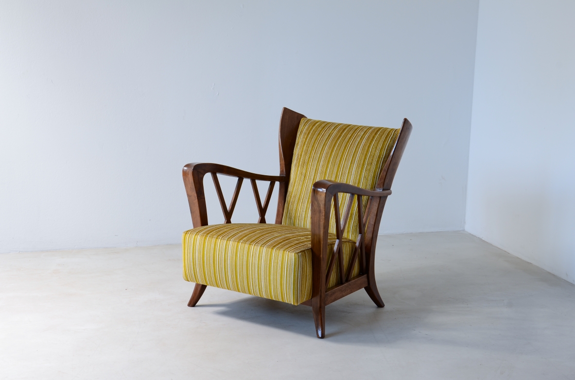 Maurizio Tempestini (1908-1960)  Elegant oak armchair with wavy pattern ca. 1940.