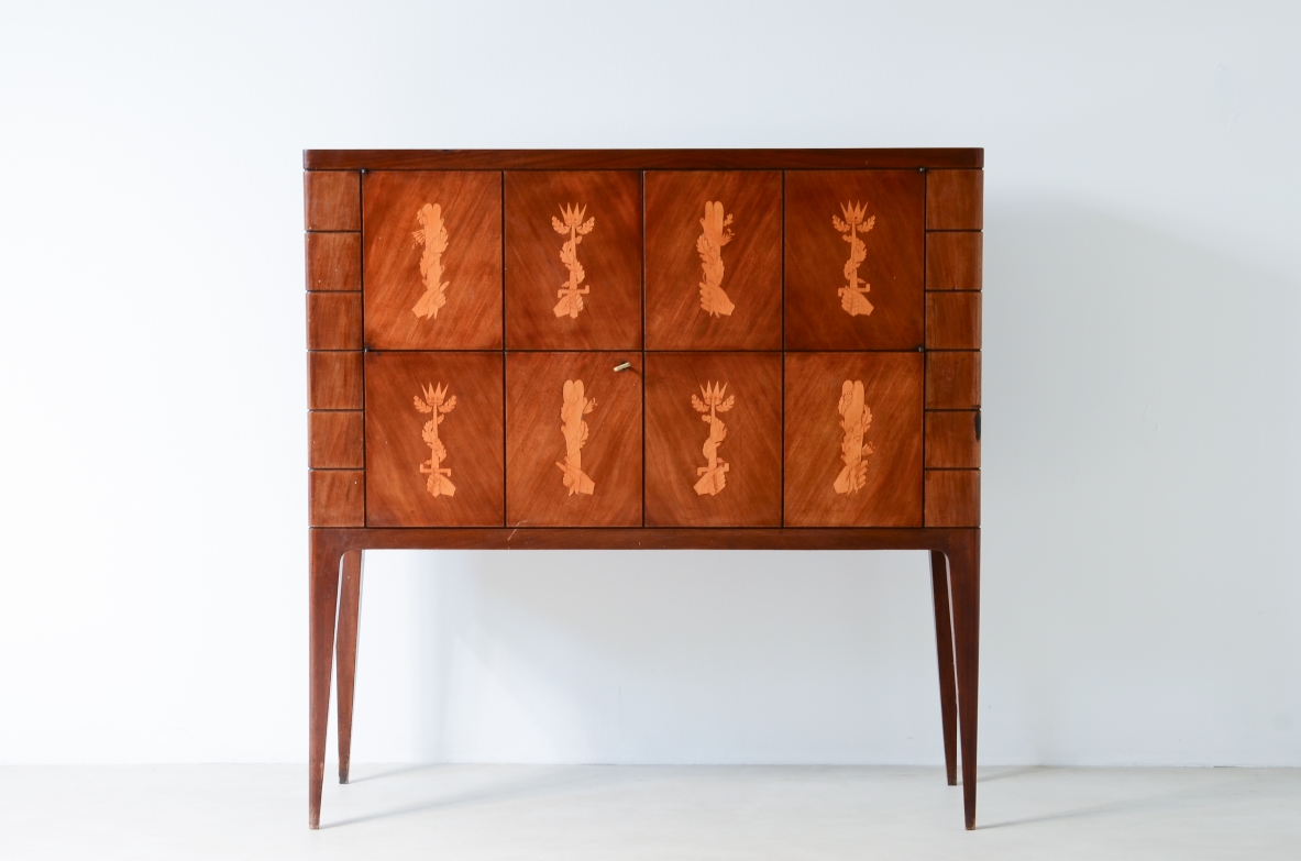 Paolo Buffa walnut bar cabinet with maple inlaid front and lacquered metal interior. Serafini Arrighi manufacture, 1940ca.
