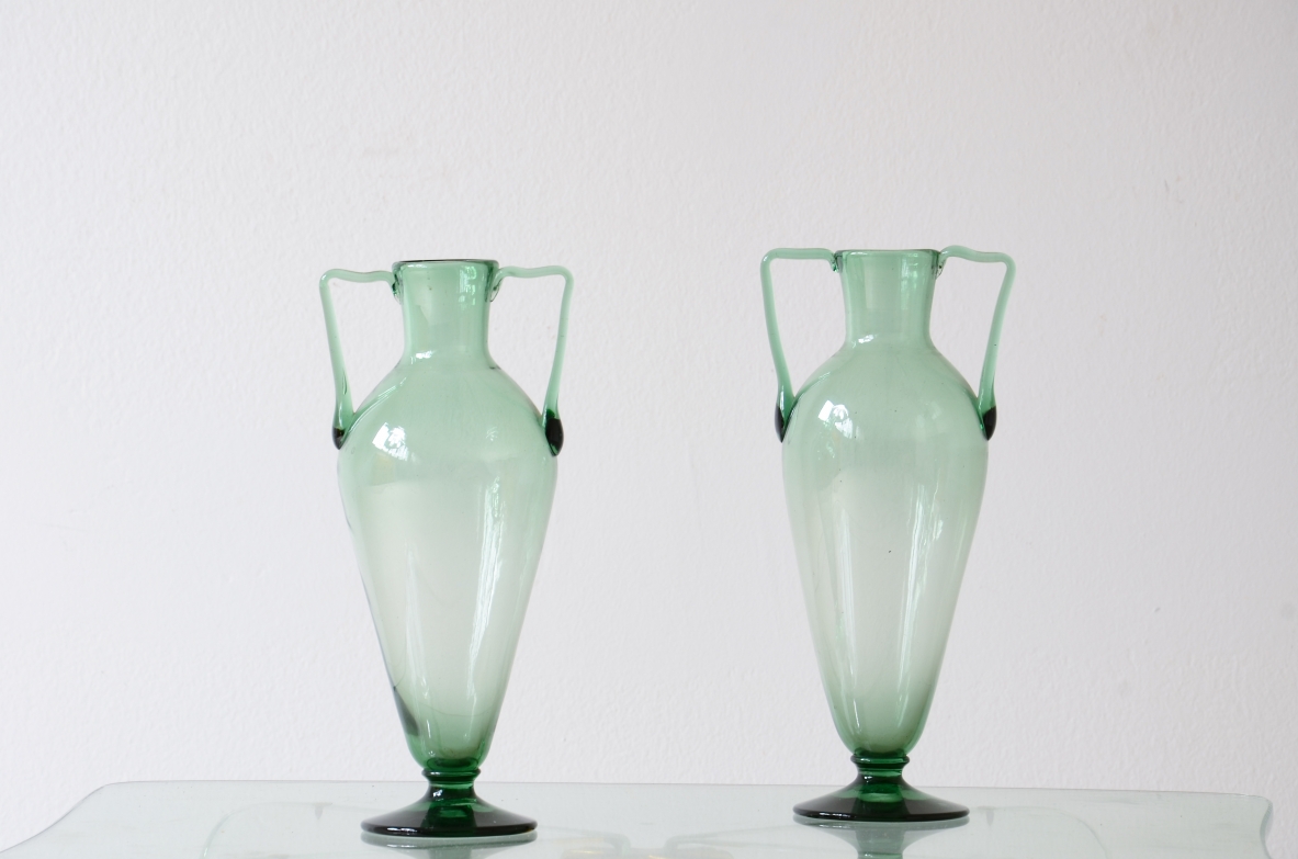 Due eleganti coppe in vetro soffiato con manici.  Murano, Venezia anni 40ca.