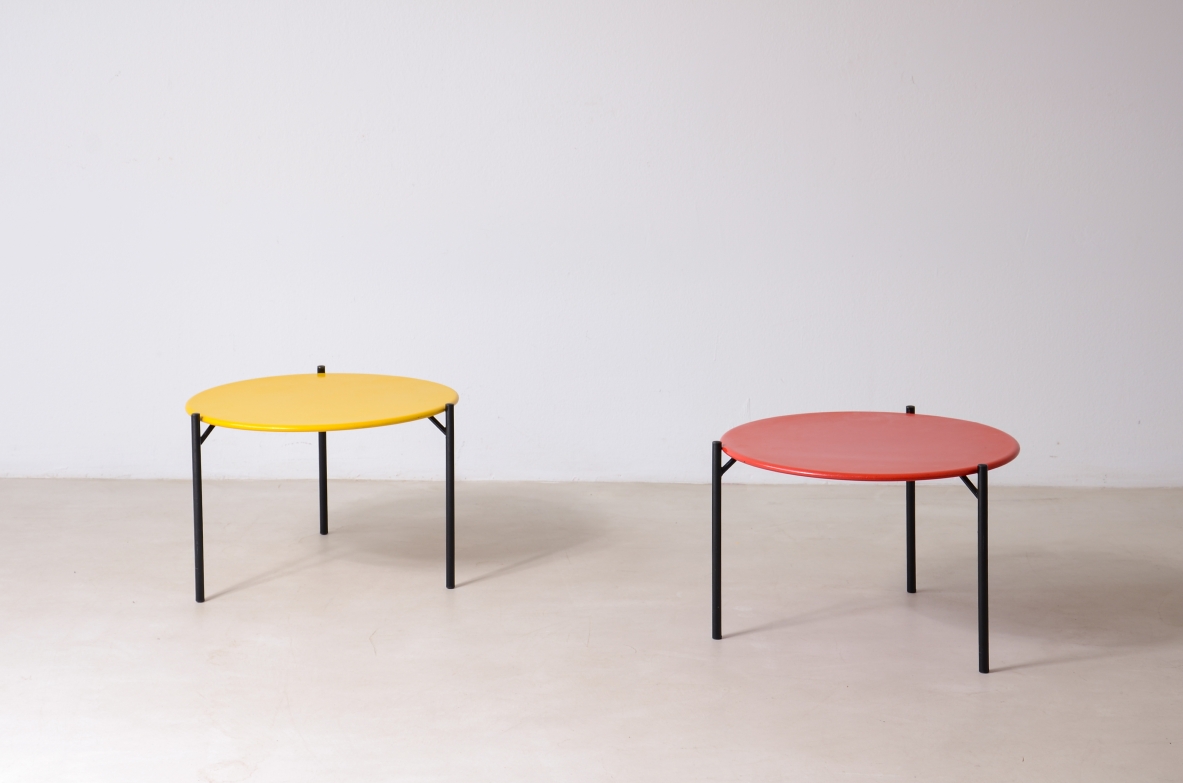 Pair of coffee tables with painted metal top.  Italian manufacture around 1960s.