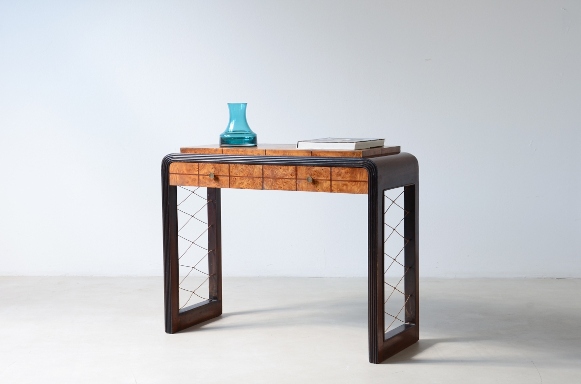 Console in ebonized wood with threads on the walnut briar top. Italian manufacture, ca. 1930.